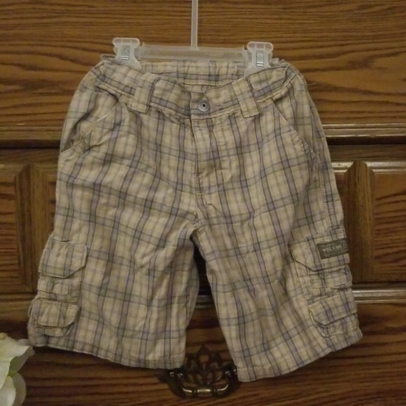 Plaid shorts bundle - Picture 5 of 7